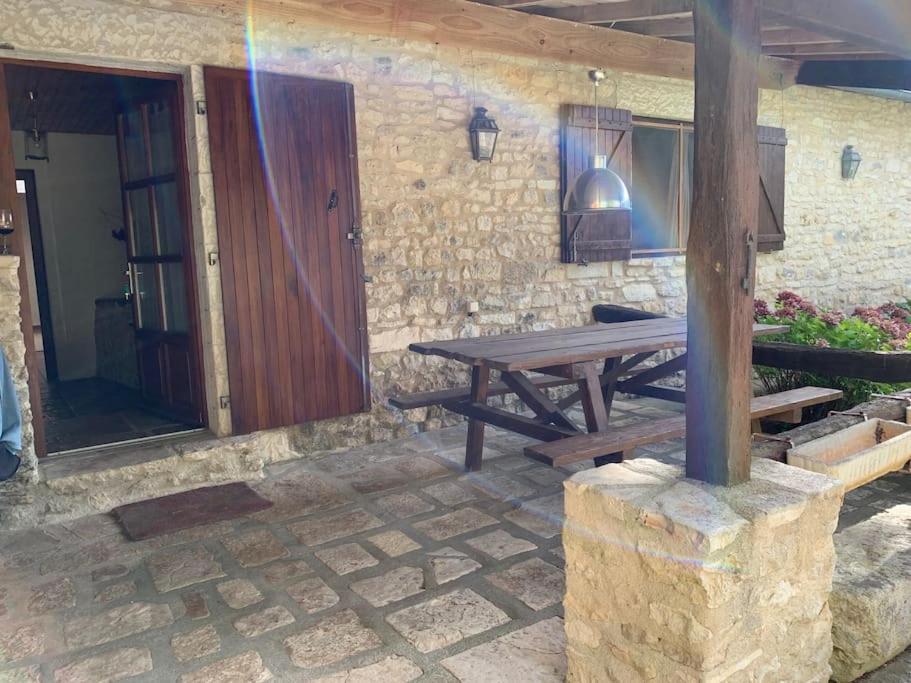 Uniquely Private Holiday Villa In The Charente Puyreaux المظهر الخارجي الصورة