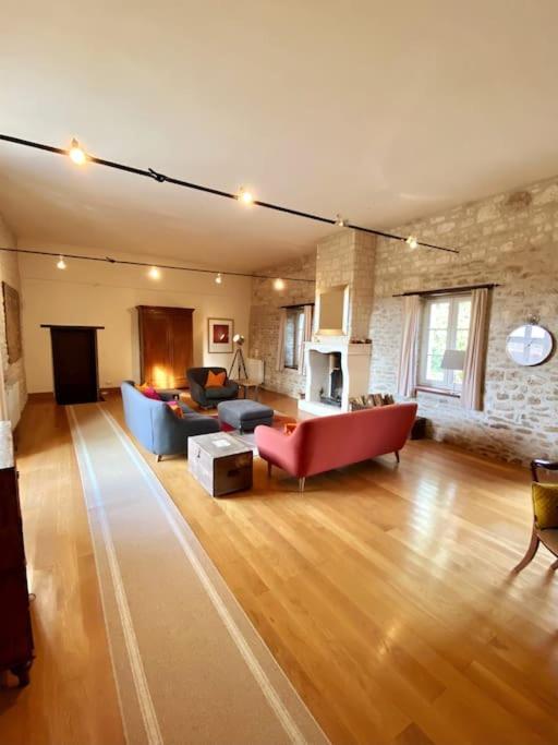 Uniquely Private Holiday Villa In The Charente Puyreaux المظهر الخارجي الصورة